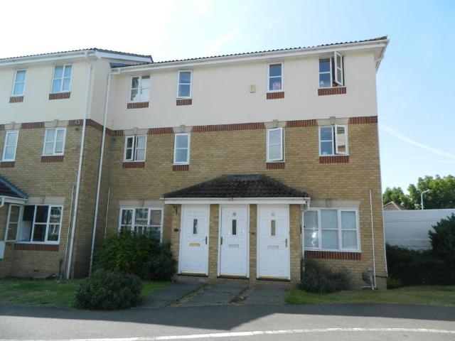 2 bedroom maisonette for sale