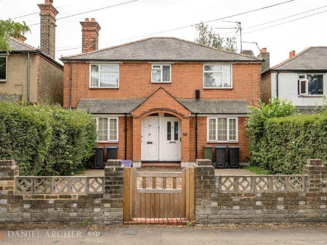 2 bedroom maisonette for sale