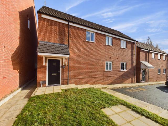 2 bedroom maisonette for sale