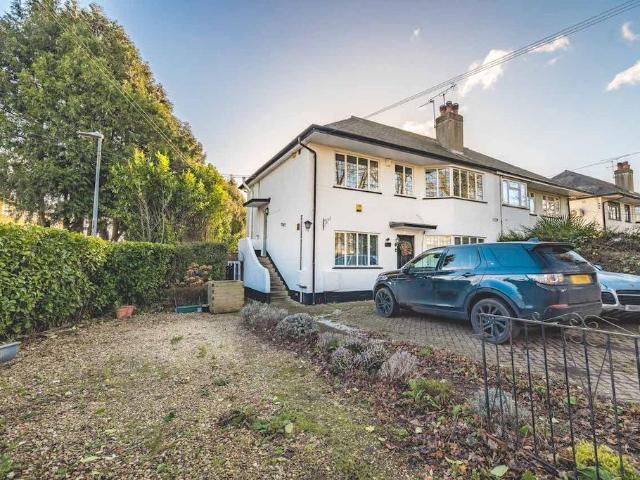 2 bedroom maisonette for sale