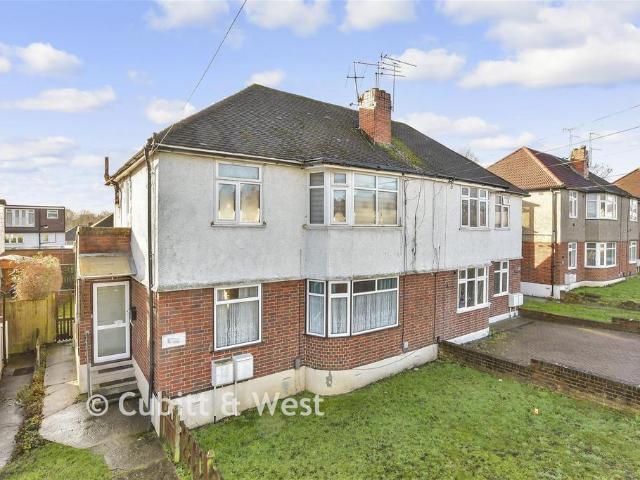 2 bedroom maisonette for sale