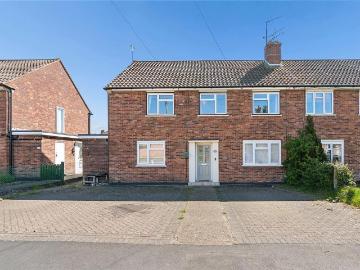 2 bedroom maisonette for sale