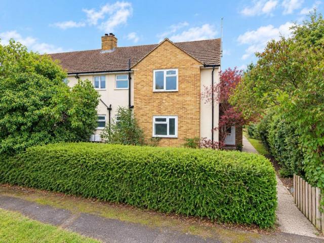 2 bedroom maisonette for sale
