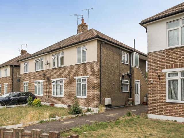 2 bedroom maisonette for sale