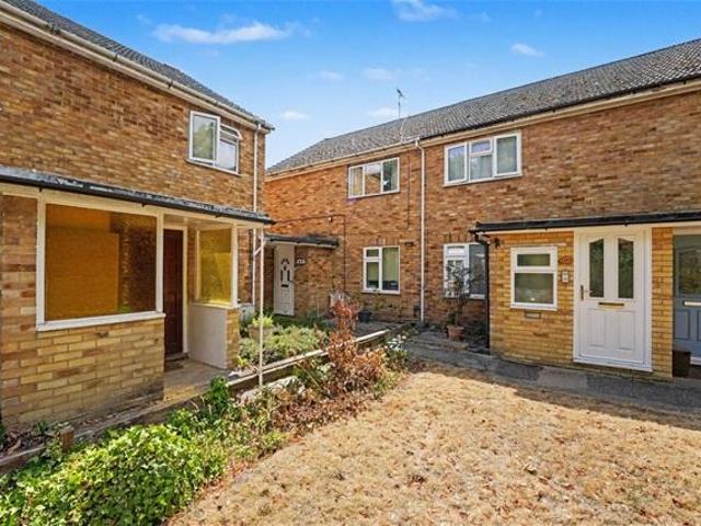 2 bedroom maisonette for sale