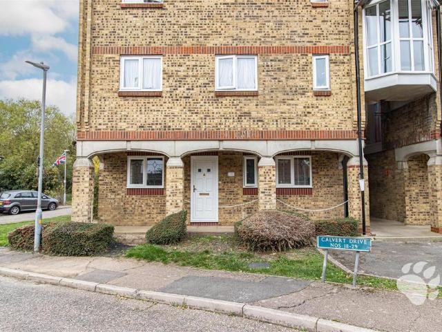 2 bedroom maisonette for sale