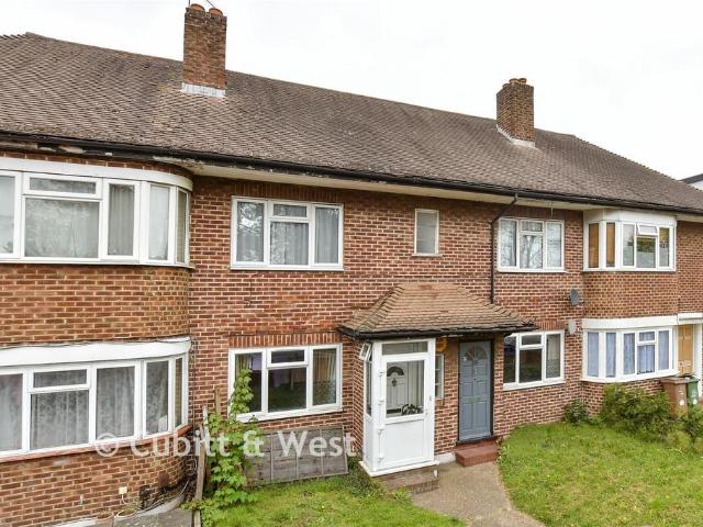 2 bedroom maisonette for sale