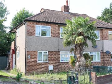 2 bedroom maisonette for sale