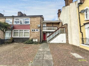 Earlsfield, London, Greater London - Parking