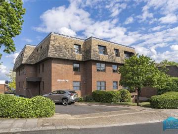 2 bedroom maisonette for sale