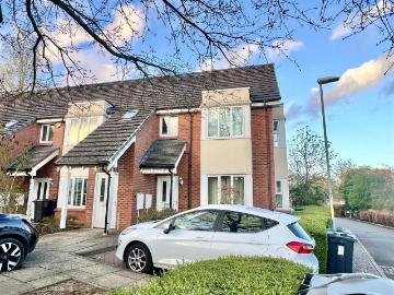 2 bedroom maisonette for sale