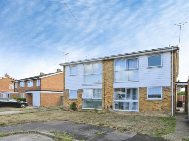 2 bedroom maisonette for sale