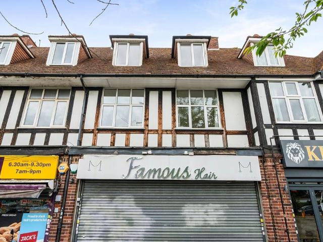 4 bedroom maisonette for sale