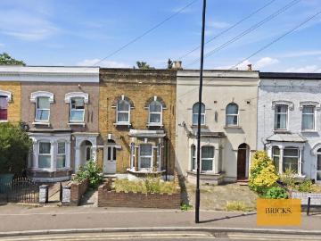 2 bedroom maisonette for sale