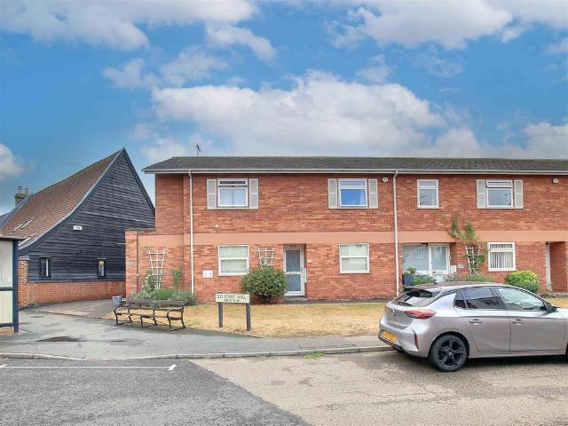 2 bedroom maisonette for sale