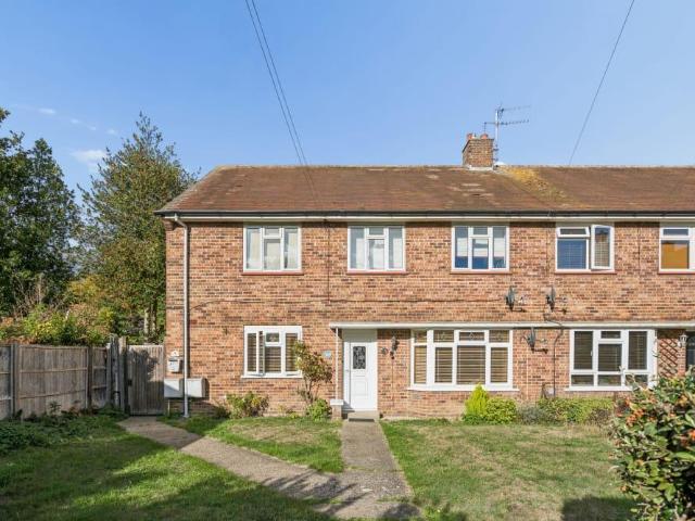 2 bedroom maisonette for sale