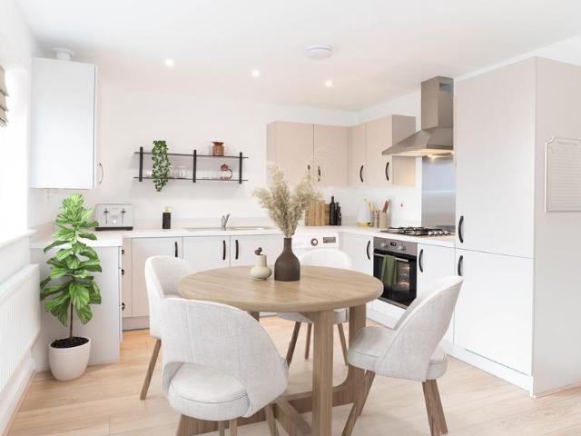 2 bedroom maisonette for sale