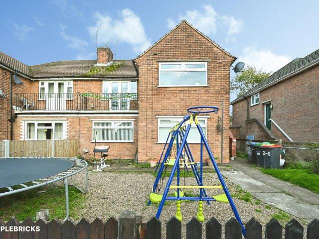 2 bedroom maisonette for sale