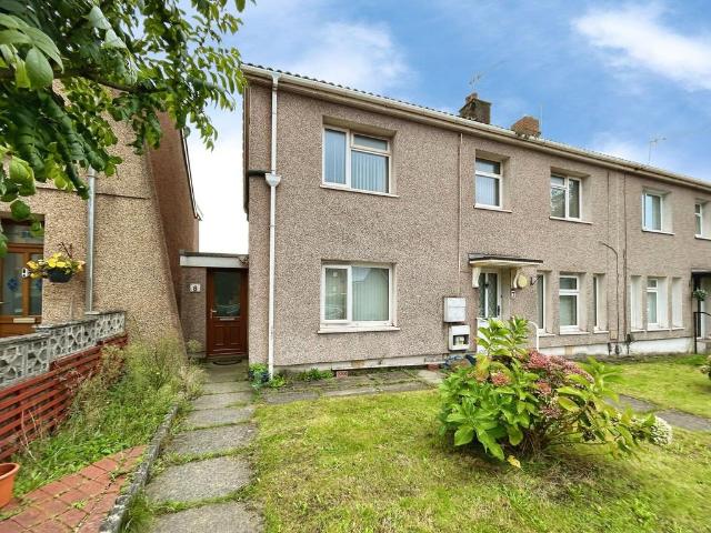 2 bedroom maisonette for sale