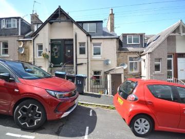 2 bedroom maisonette for sale