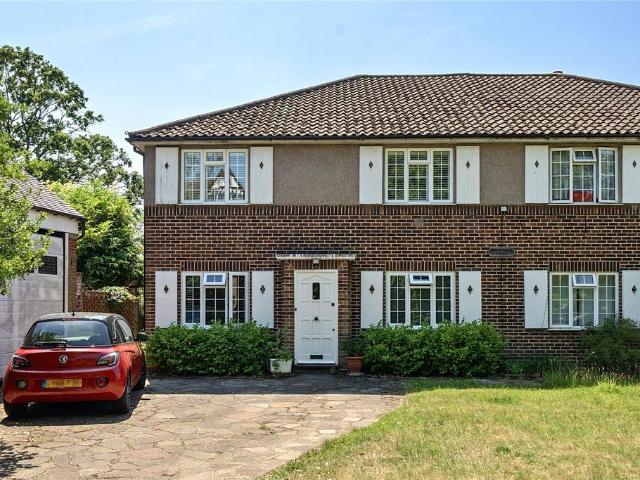 2 bedroom maisonette for sale