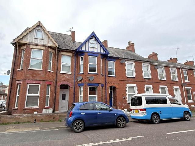 2 bedroom maisonette for sale