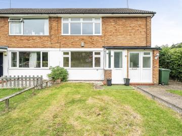 2 bedroom maisonette for sale