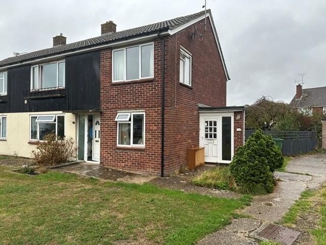 2 bedroom maisonette for sale