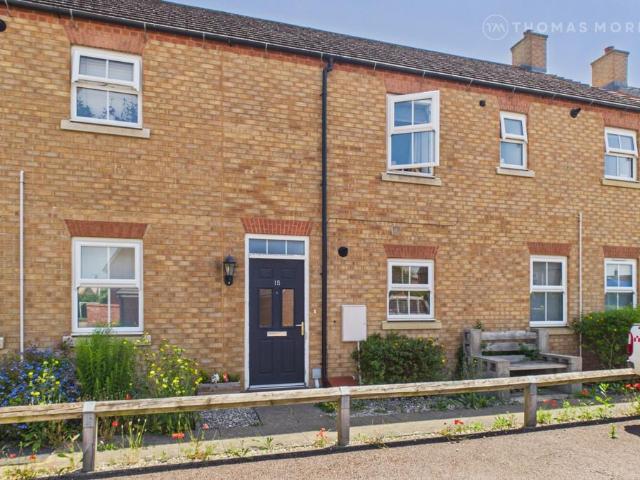 2 bedroom maisonette for sale