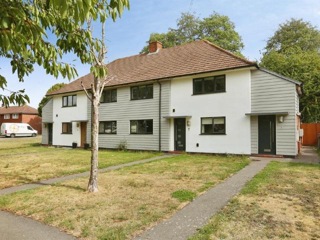 2 bedroom maisonette for sale