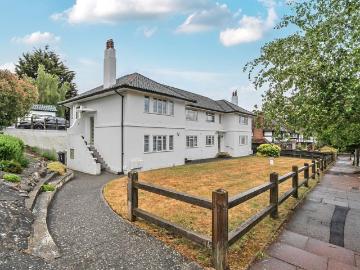 2 bedroom maisonette for sale