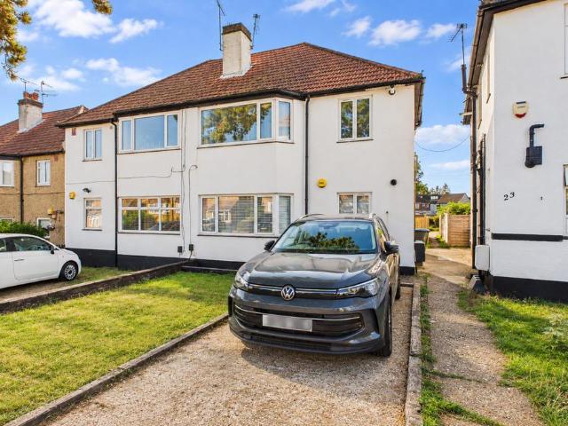 2 bedroom maisonette for sale