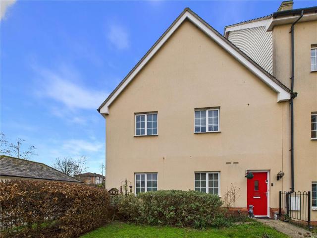 2 bedroom maisonette for sale