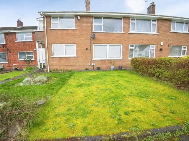 2 bedroom maisonette for sale