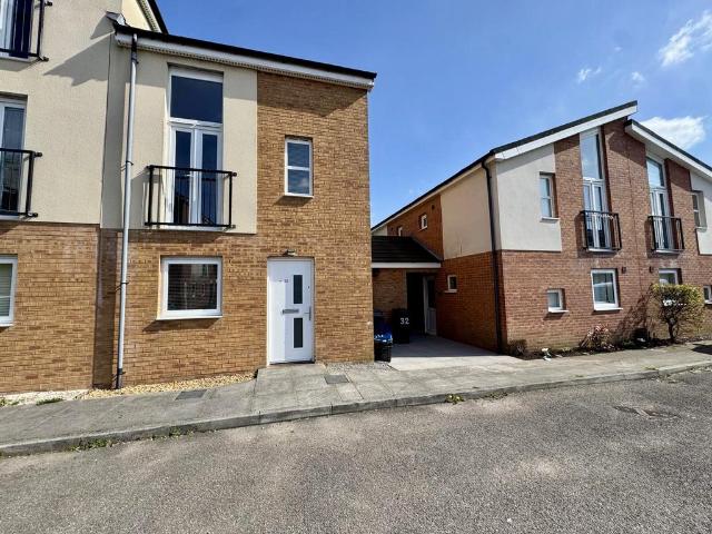 2 bedroom maisonette for sale