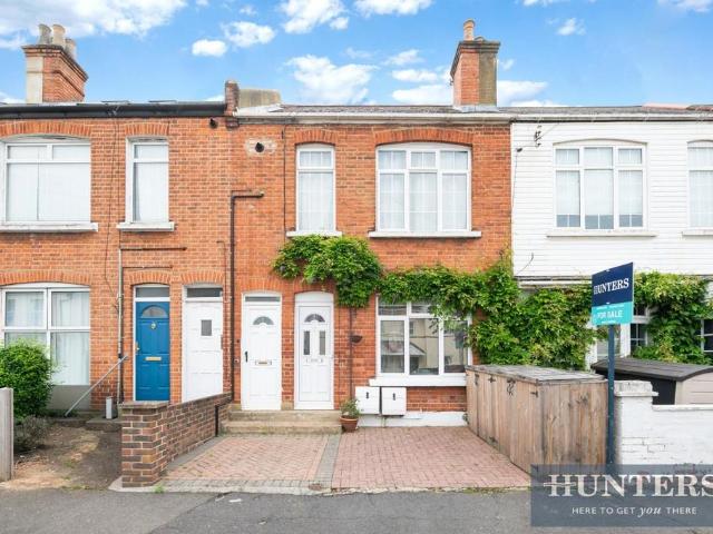 2 bedroom maisonette for sale