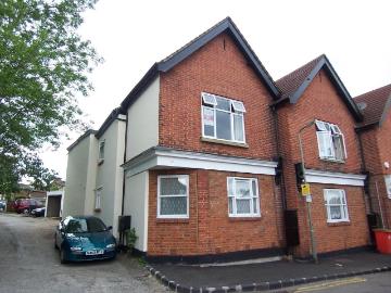 2 bedroom maisonette for sale