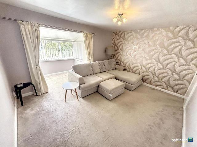 2 bedroom maisonette for sale