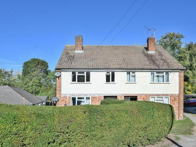 2 bedroom maisonette for sale