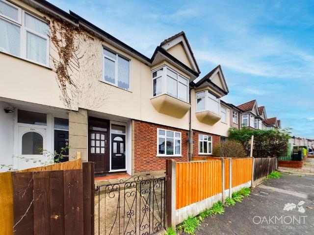 2 bedroom maisonette for sale
