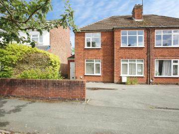 2 bedroom maisonette for sale