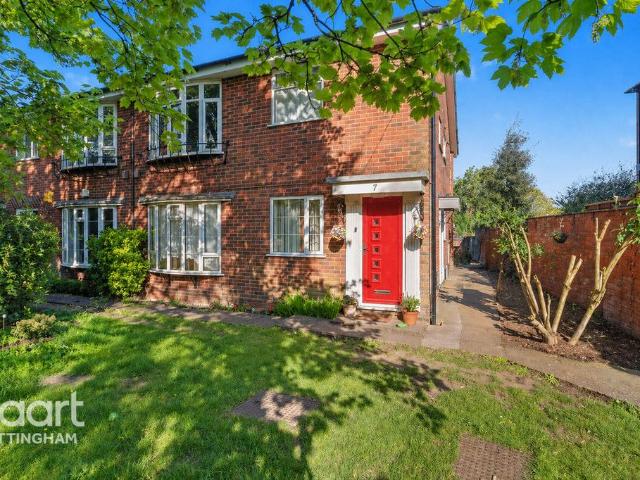 2 bedroom maisonette for sale