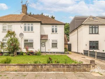2 bedroom maisonette for sale