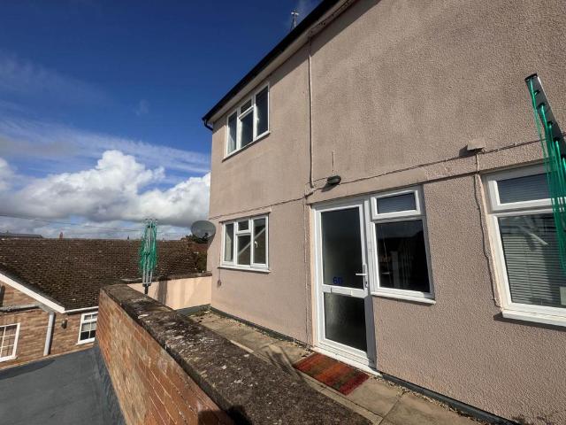 2 bedroom maisonette for sale