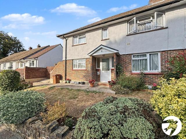 2 bedroom maisonette for sale