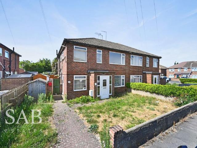 2 bedroom maisonette for sale