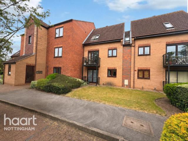 2 bedroom maisonette for sale