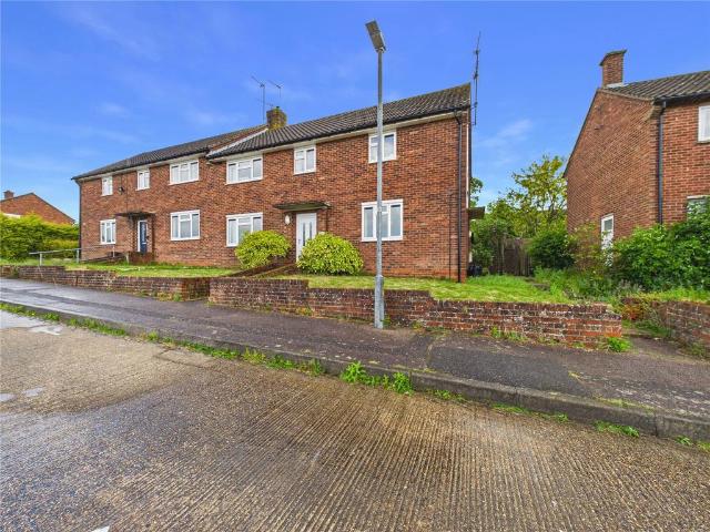 2 bedroom maisonette for sale
