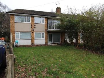 2 bedroom maisonette for sale