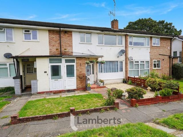 2 bedroom maisonette for sale